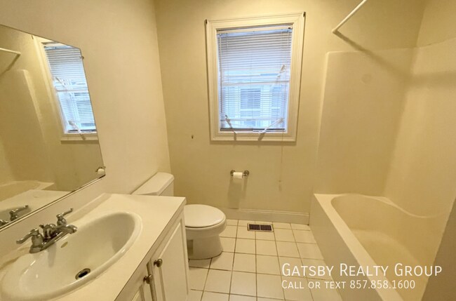 Photo - 128 Hillside St Unit 2R
