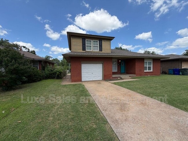 Photo - 221 E Kerr Dr