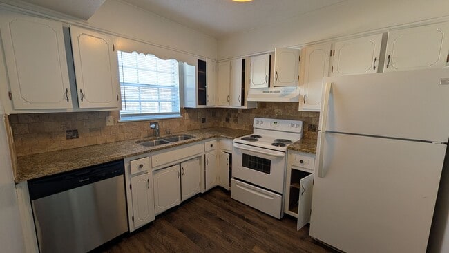 Photo - Chapel Hill Rd Townhomes Unit 2286 Chapel Hill Rd