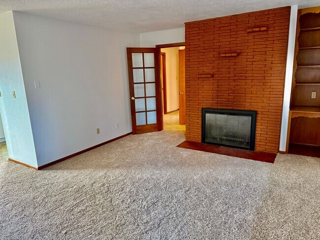 Photo - #175-SE Washington/SE 42nd Unit 4136