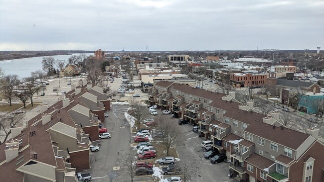 View from Living Room looking south - 20 Chestnut St Unit 1003