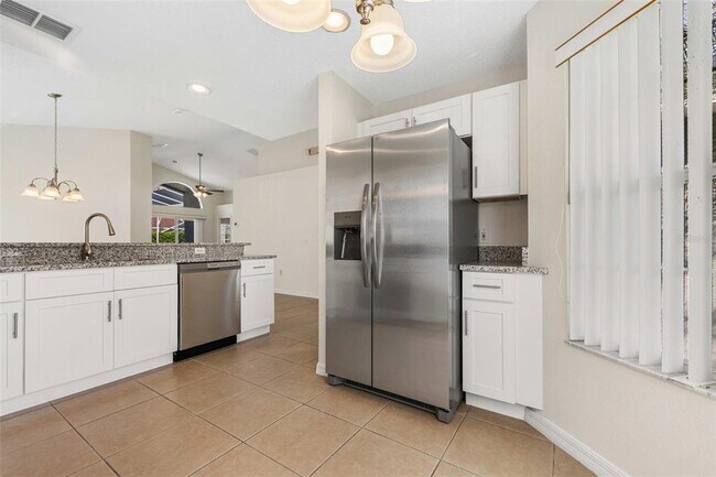 Photo - 123 Fox Loop