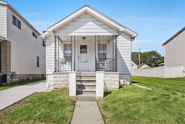 Building Photo - 2304 Cora St Rental
