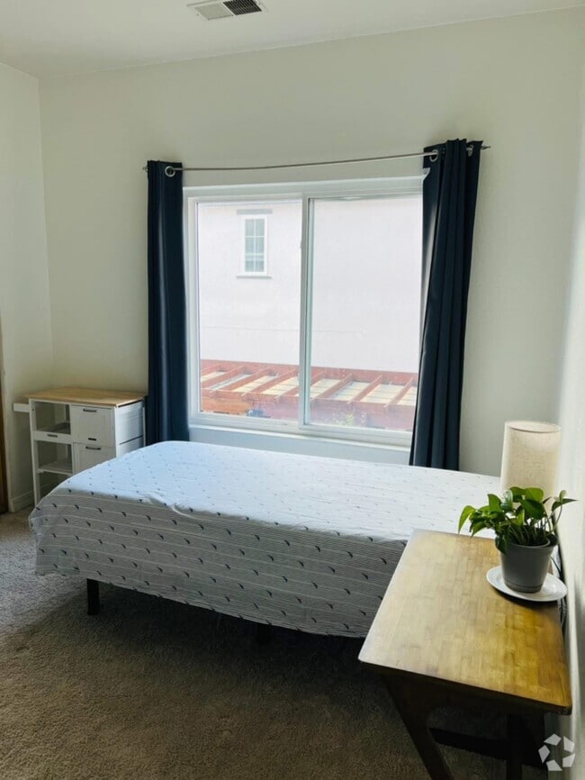 Furniture included - 4135 Stanley Blvd Rental