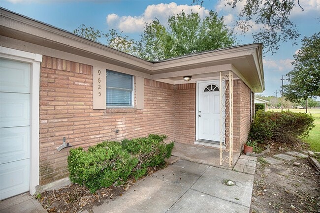 Photo - 9625 Catlett Ln