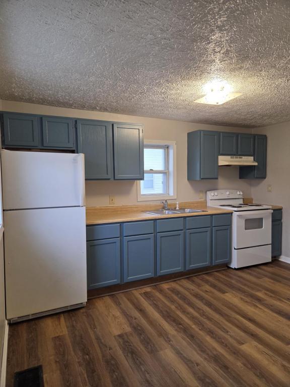 Photo - 1020 E North St House