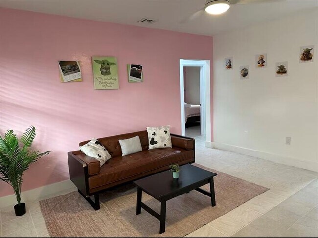 Photo - 1861 NE 161st St