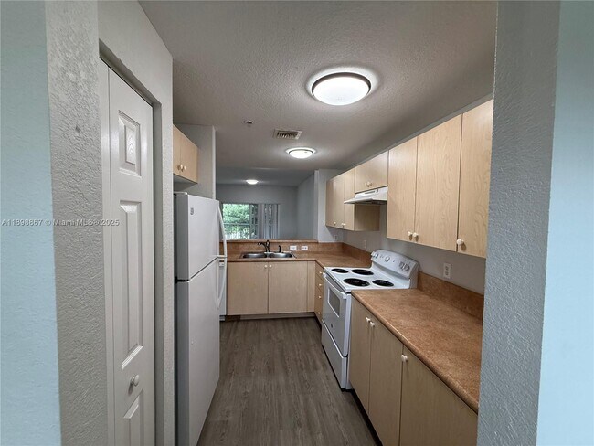 Photo - 3452 Cypress Trail Unit 205