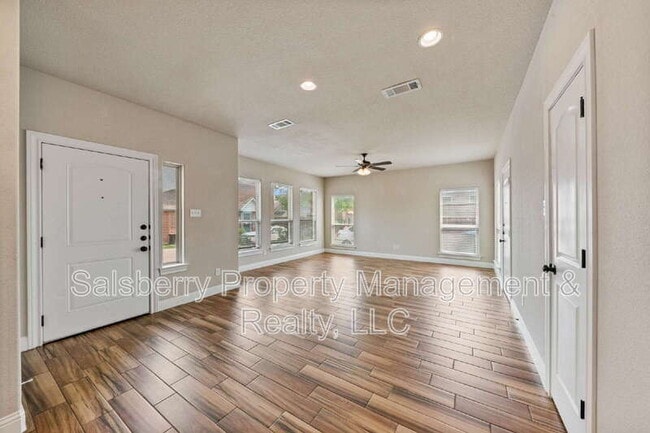Photo - 4904 Ridglea Hills Ct