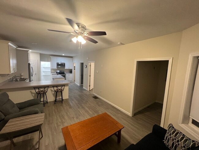 Living room - 12 Selkirk St Unit #1