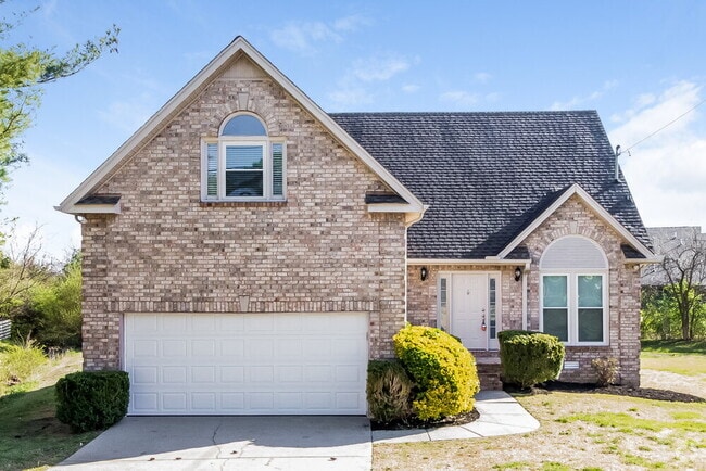 Building Photo - 412 Shadowood Dr Rental