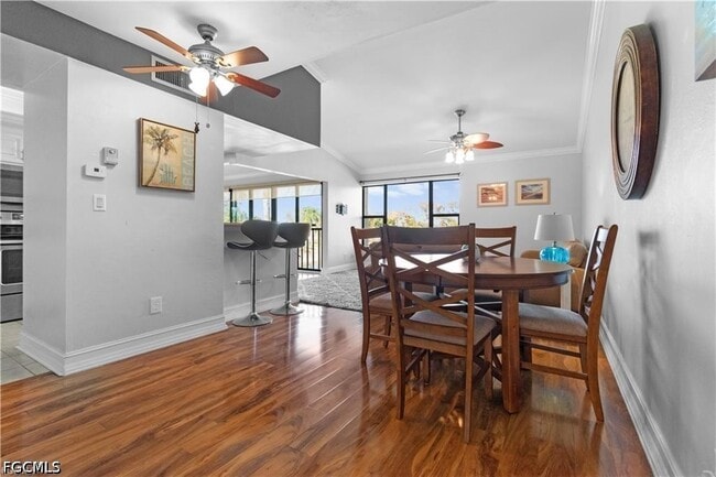 Photo - 5665 Trailwinds Dr Unit 621