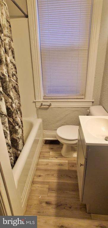 Photo - 1124 W King St Townhome