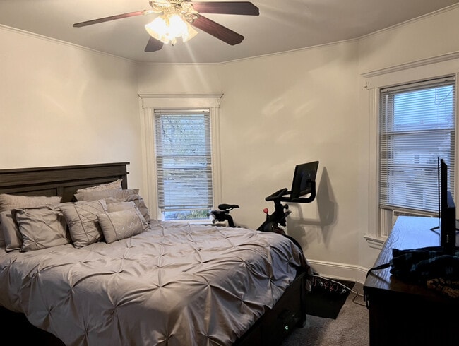 Downstairs Bedroom - 90 Union Ave Unit 2