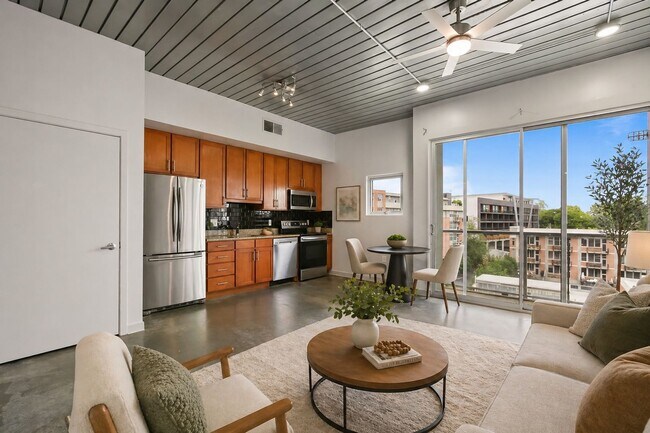 Photo - 620 Glen Iris Dr NE Unidad 501