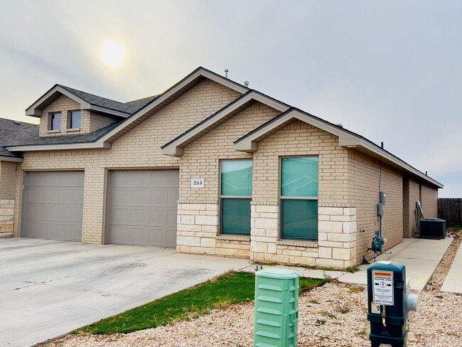 Photo - Modern 3-Bedroom Duplex in West Lubbock