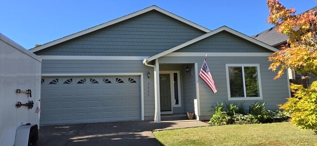 Building Photo - 2060 Northwest Arroyo Ridge Avenue