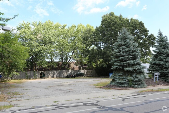 Photo - Heron's Roost Apartments