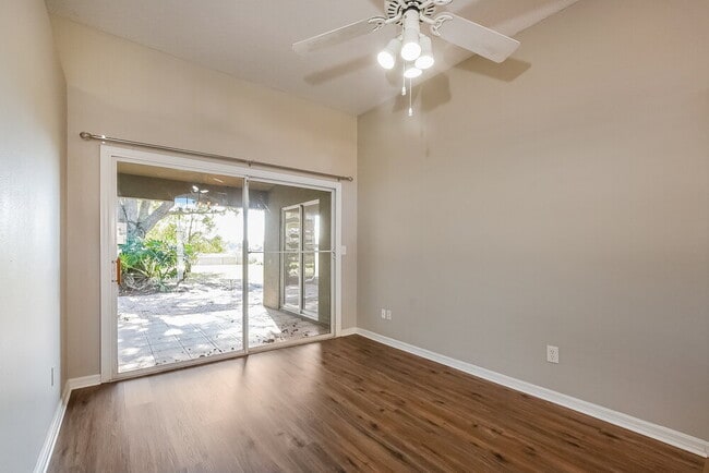 Photo - 232 Valley Edge Dr