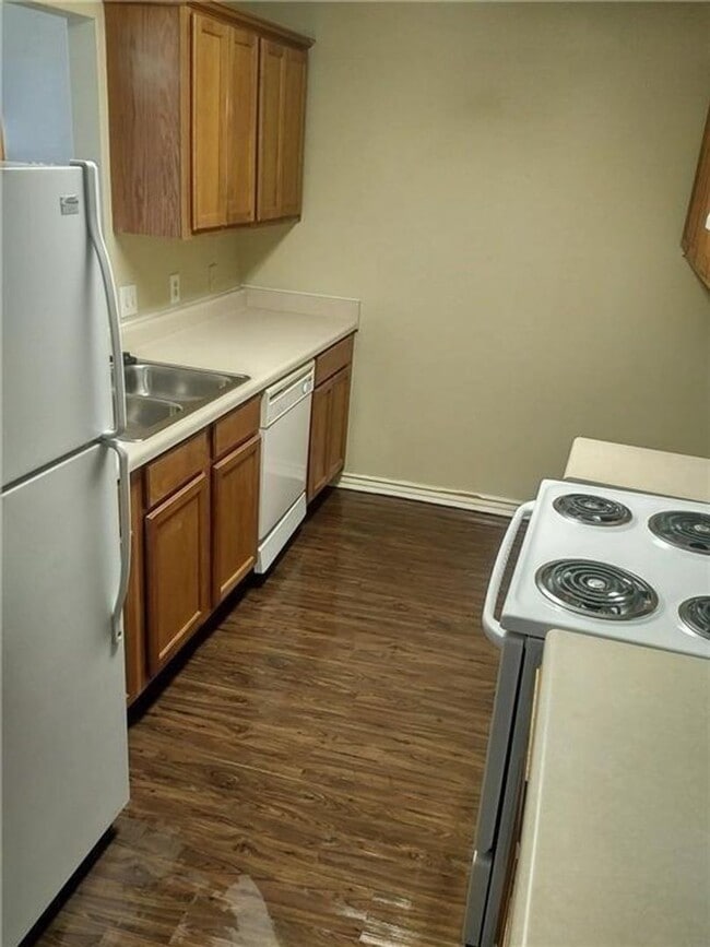 Photo - 252-252 Graystone Cir Unit 252 Graystone