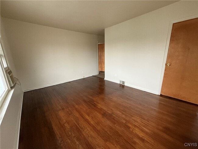 Photo - 483 Pleasantview Ave