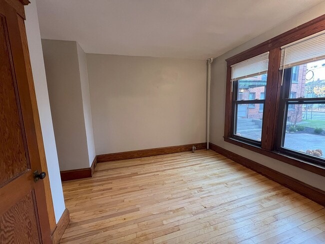 Photo - 248-250 N Main St Unit 17