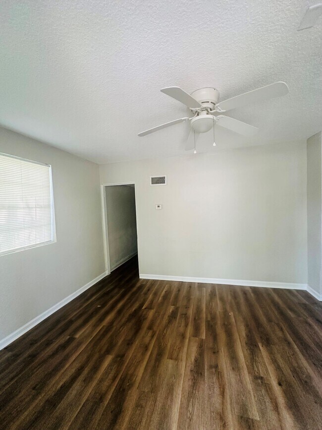 Photo - 1491 W 5th St Unit 1