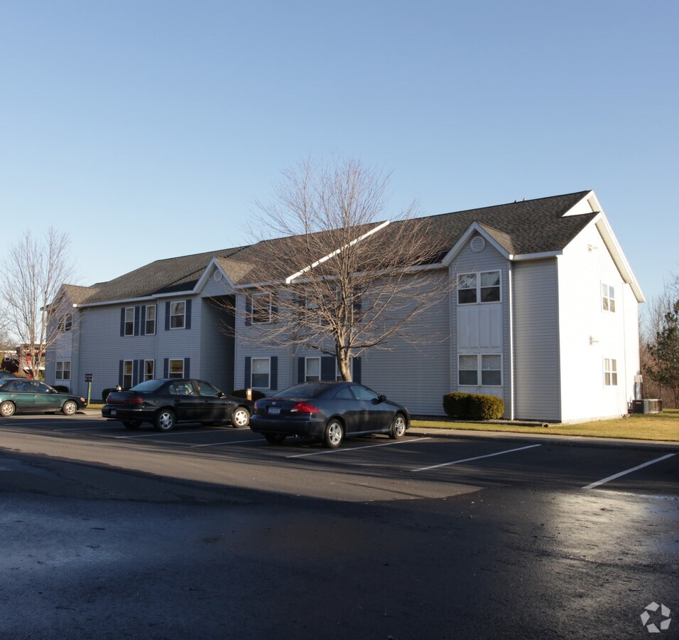 Building - Rosewood Garden Apartments