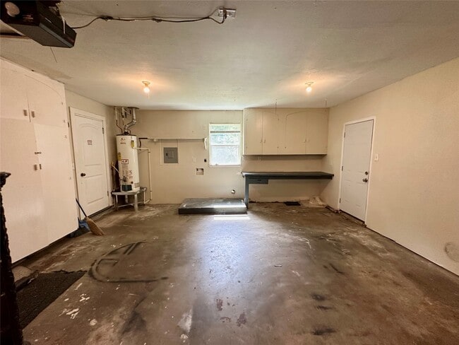 Photo - 6 E Southlawn Ave