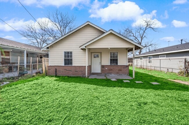 Photo - 5607 Barton St
