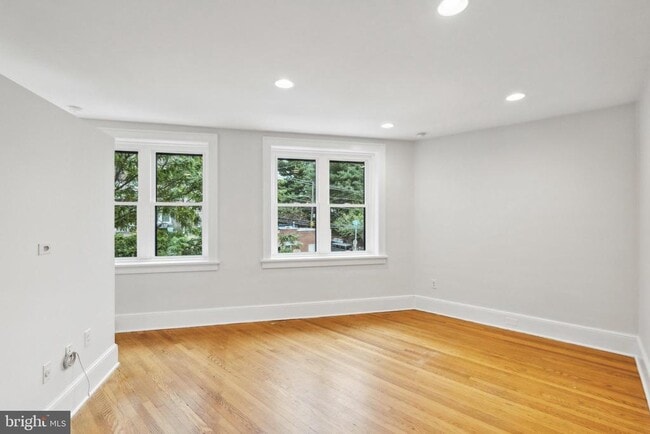 Photo - 5150 Ridge Ave Unidad 3