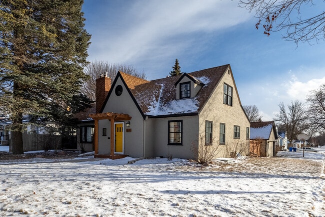 Photo - 1621 W 22nd St