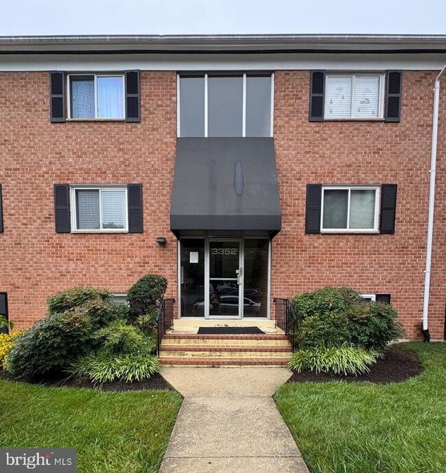 Photo - 3352 Hewitt Ave Apartment Unit 201