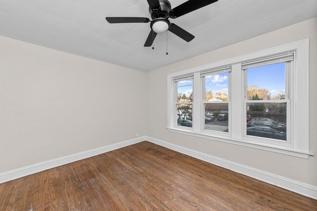 Photo - 1934 W Estes Ave Unit 36 g