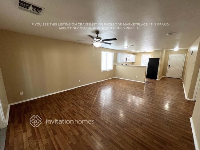 Photo - 1868 W Renaissance Ave