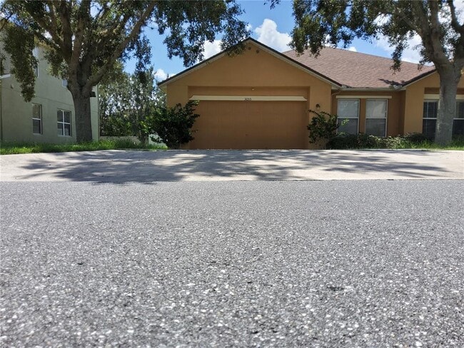 Building Photo - 3055 Anquilla Ave