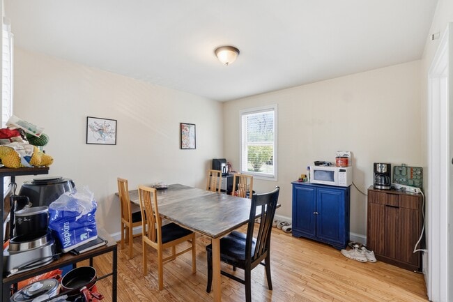 Photo - 7211 Dartmouth Ave