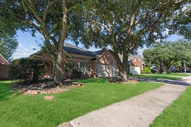 Photo - 10415 Courtley St