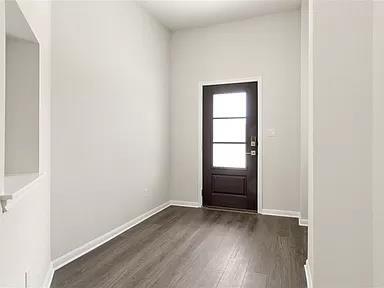 Photo - 112 Falkland St