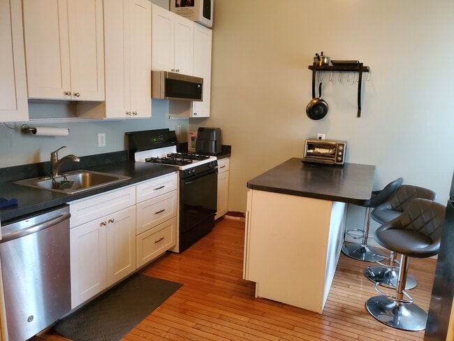 Shared kitchen - 1620 N Calvert St