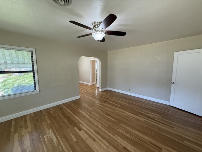 Photo - 1316 Arbutus Ave