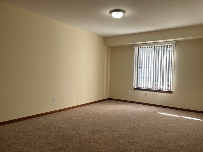 Photo - Greenwoods Apartments