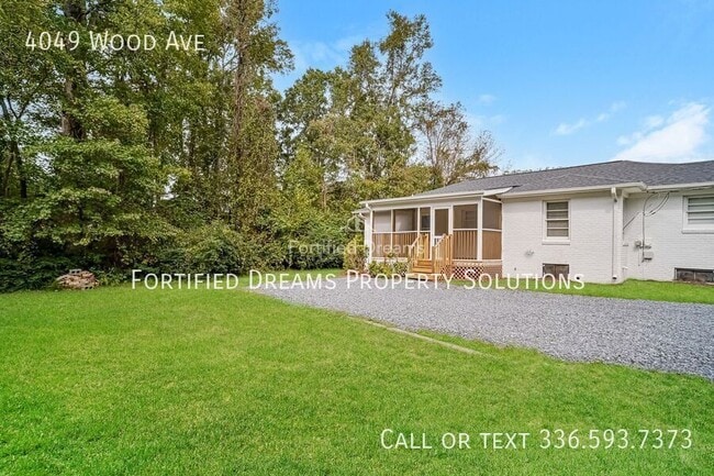 Photo - 4049 Wood Ave