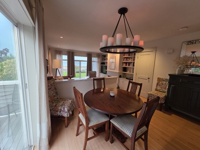 Photo - 2170 Alder St