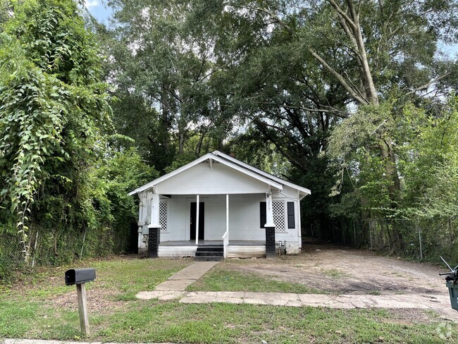 Building Photo - 2919 Lee Ave Rental