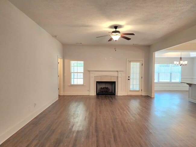 Photo - 734 Bancroft Dr