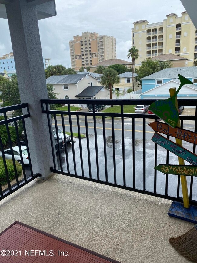 Building Photo - 201 10th St N Unit 301