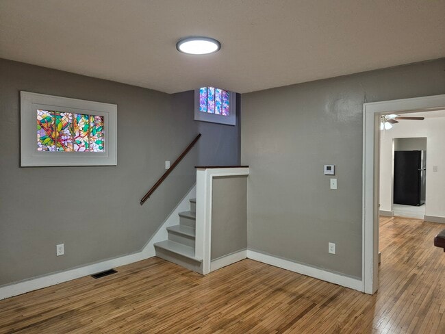 Photo - 723 Hanford St