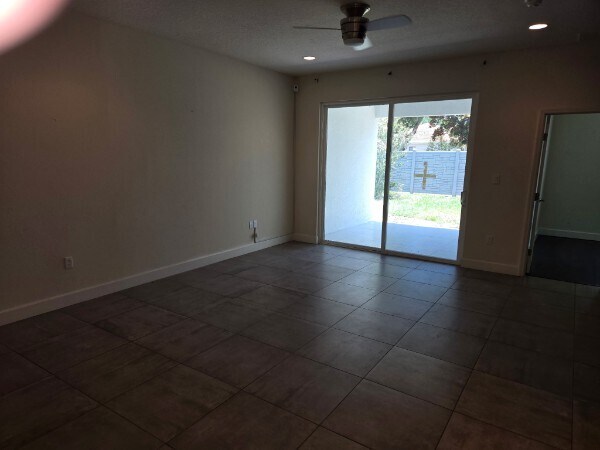 Photo - 922 Centaury Dr