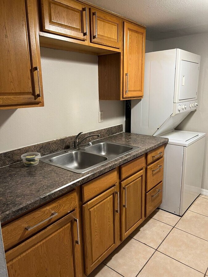 Photo - 3 BED 2 Bath - LOCATION